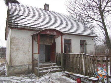 Бдительный прохожий спас мужчину из задымленного дома