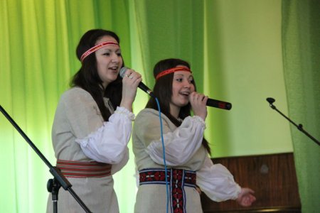 Юные слонимчане получили паспорта в торжественной обстановке (ВИДЕО)