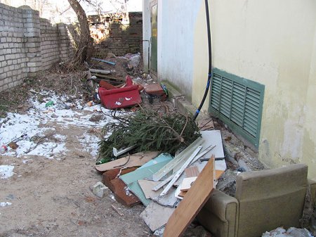 В Могилеве активно приступили к наведению порядка во дворах и на дорогах
