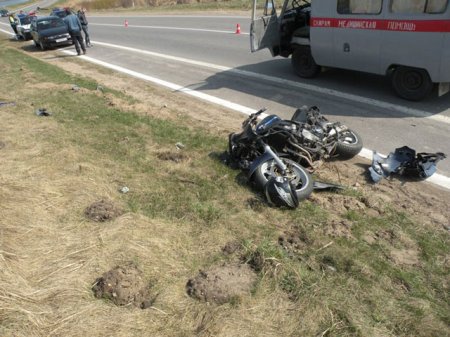 Мотоциклист попал в аварию