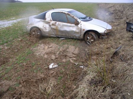 Житель Кричева не только угнал машину своего друга, но и попал на ней в аварию