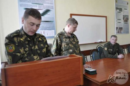 23 кинолога успешно сдали выпускные экзамены на Сморгонщине (ФОТО)