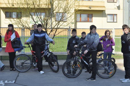 Определяли лучших юных инспекторов дорожного движения