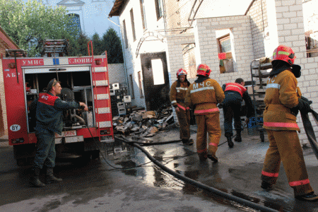 В Слониме дымил «Дом торговли»