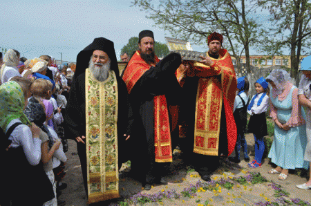 В Слоним привезли святыню из Греции