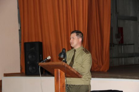 Военком посоветовал призывникам идти служить со спокойной совестью