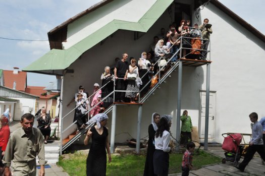 Чудотворной иконе Божьей Матери Жировичской преклонились многочисленные паломники