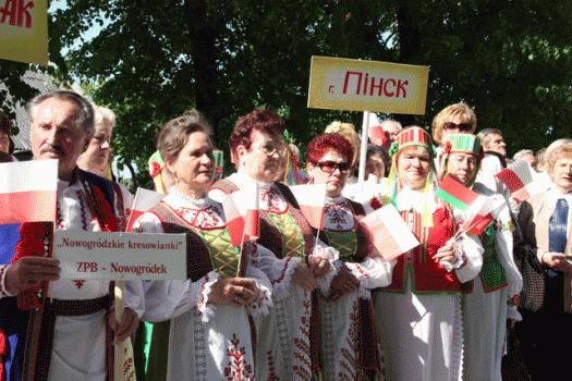 В Слониме в восьмой раз праздновали фестиваль полонеза