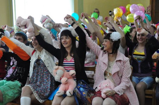 Выпускники попрощались с детством