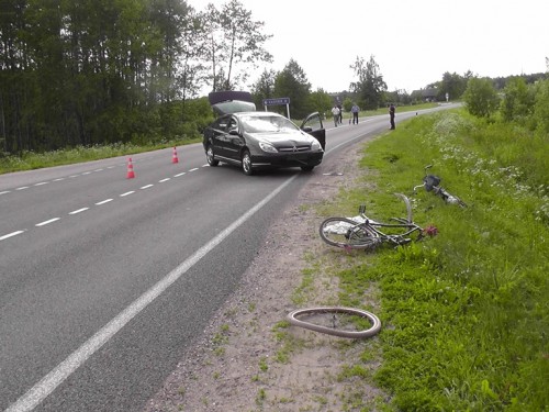 На Сморгонщине велосипедист столкнулся с «Ситроеном» и получил травмы (ФОТО)