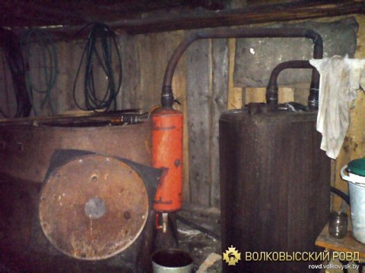 Демонтаж очередного самогонного аппарата