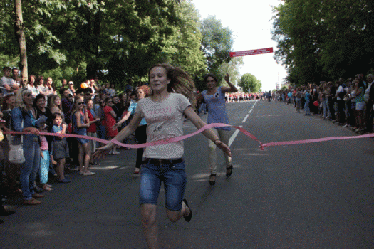 Первый забег на шпильках состоялся в Слониме