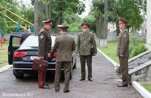 К волковысским спасателям приехал министр