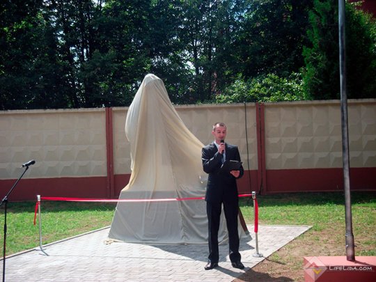 В канун Дня металлурга в Лиде установили новую ...