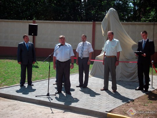 В канун Дня металлурга в Лиде установили новую ...