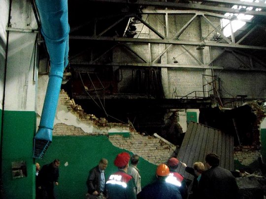 Мощный взрыв на Минском подшипниковом заводе - фото