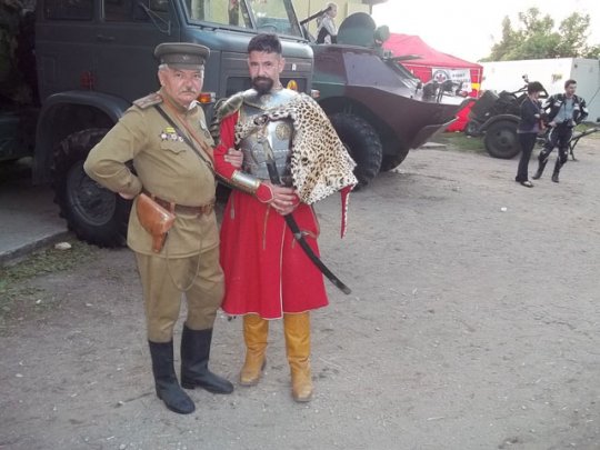 Слонимчанин Михаил Харченко в форме офицера советской армии «сражался» с гитлеровцами