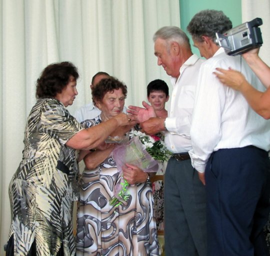 В книге счастья подписи поставили (+ фото)