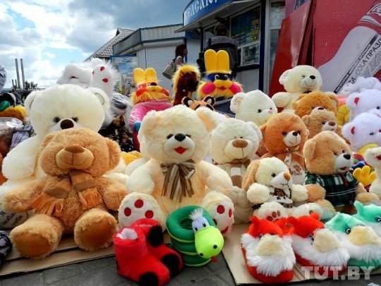 Жлобинские игрушечники: "За парашюты нас в тюрьму посадят"