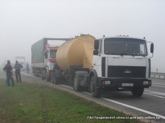 Во время тумана на М6 столкнулись пять машин