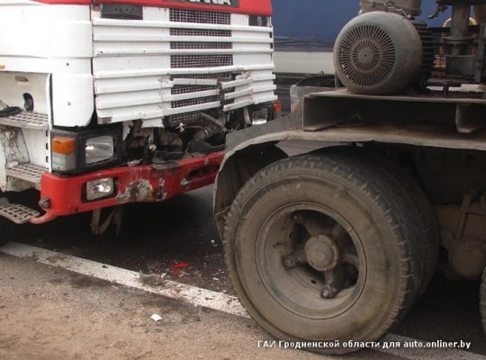 Во время тумана на М6 столкнулись пять машин