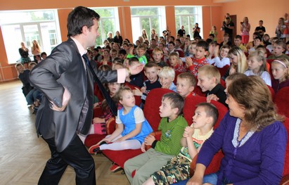 Гродненцы провели благотворительную акцию для детей Поречской школы-интерната
