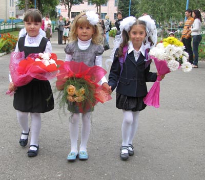 Первый звонок в поставской школе № 5