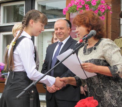 Первый звонок в поставской школе № 5