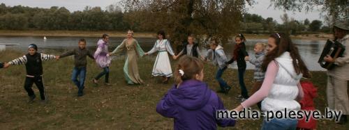 Турыстычны маршрут «У гасцях у цётачкі Заказушкі» адкрыўся ў Столінскім раёне