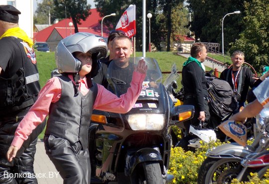Участники Катынского пробега в Волковыске
