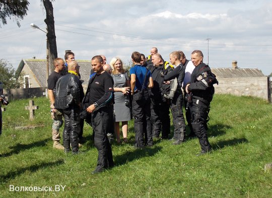Участники Катынского пробега в Волковыске