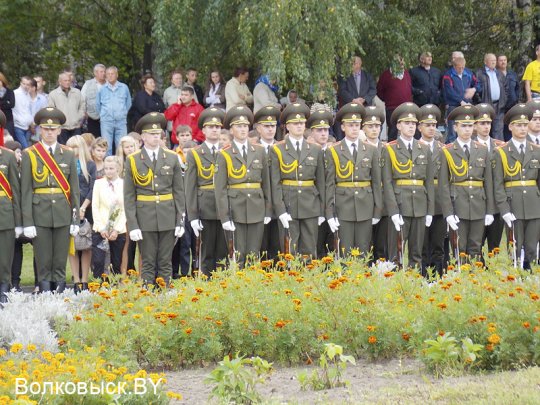 Как открывали памятник защитникам Отечества