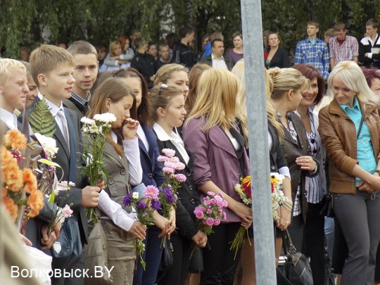 Как открывали памятник защитникам Отечества