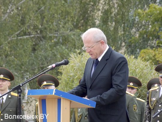 Как открывали памятник защитникам Отечества