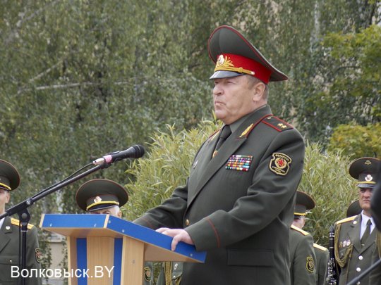 Как открывали памятник защитникам Отечества