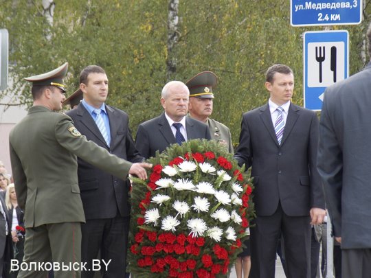Как открывали памятник защитникам Отечества