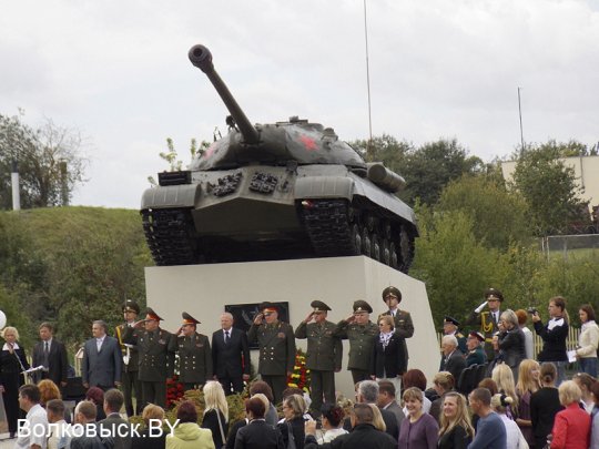 Как открывали памятник защитникам Отечества