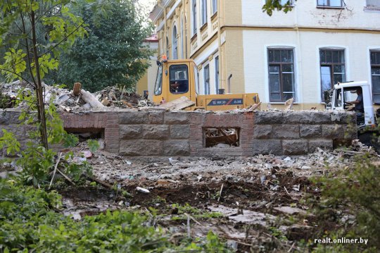 «Дажынкі»: чудеса в полях и бесплатная рабочая сила