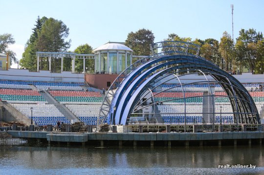 «Дажынкі»: чудеса в полях и бесплатная рабочая сила