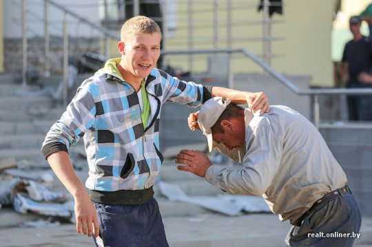 «Дажынкі»: чудеса в полях и бесплатная рабочая сила