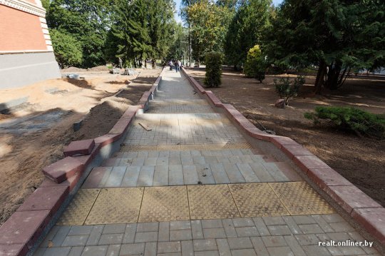 «Дажынкі»: чудеса в полях и бесплатная рабочая сила