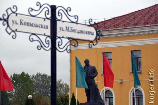 Новые уличные указатели появились в Слуцке