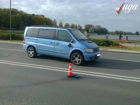 В Лиде "Мерседес" сбил на пешеходном ...