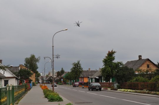 А город подумал: учения идут