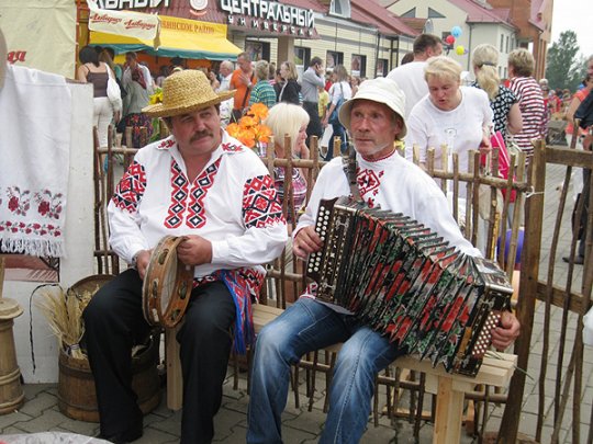 У Дрыбіне прайшоў II рэгіянальны фестываль народнай творчасці, промыслаў і рамёстваў “Дрыбінскія таржкі”