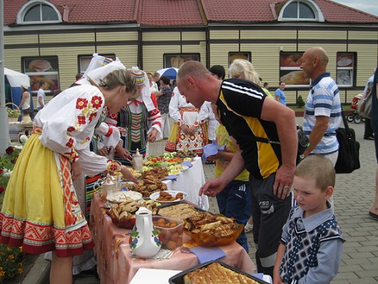 У Дрыбіне прайшоў II рэгіянальны фестываль народнай творчасці, промыслаў і рамёстваў “Дрыбінскія таржкі”