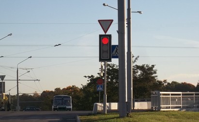 Зачем в Гродно работает “неработающий” светофор?