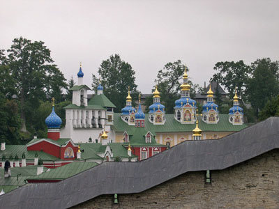 Паломники из Постав посетили святые места Псковского края Паломники из Постав посетили святые места Псковского края