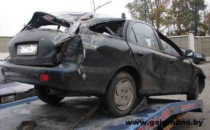 Перевернувшийся на Hyundai гродненец попросил своего пьяного друга отвезти его в больницу, где обоих уже ждали сотрудники ГАИ