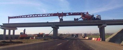 Надвижка моста через Неман завершена, объездную дорогу вокруг Гродно сдадут до конца года